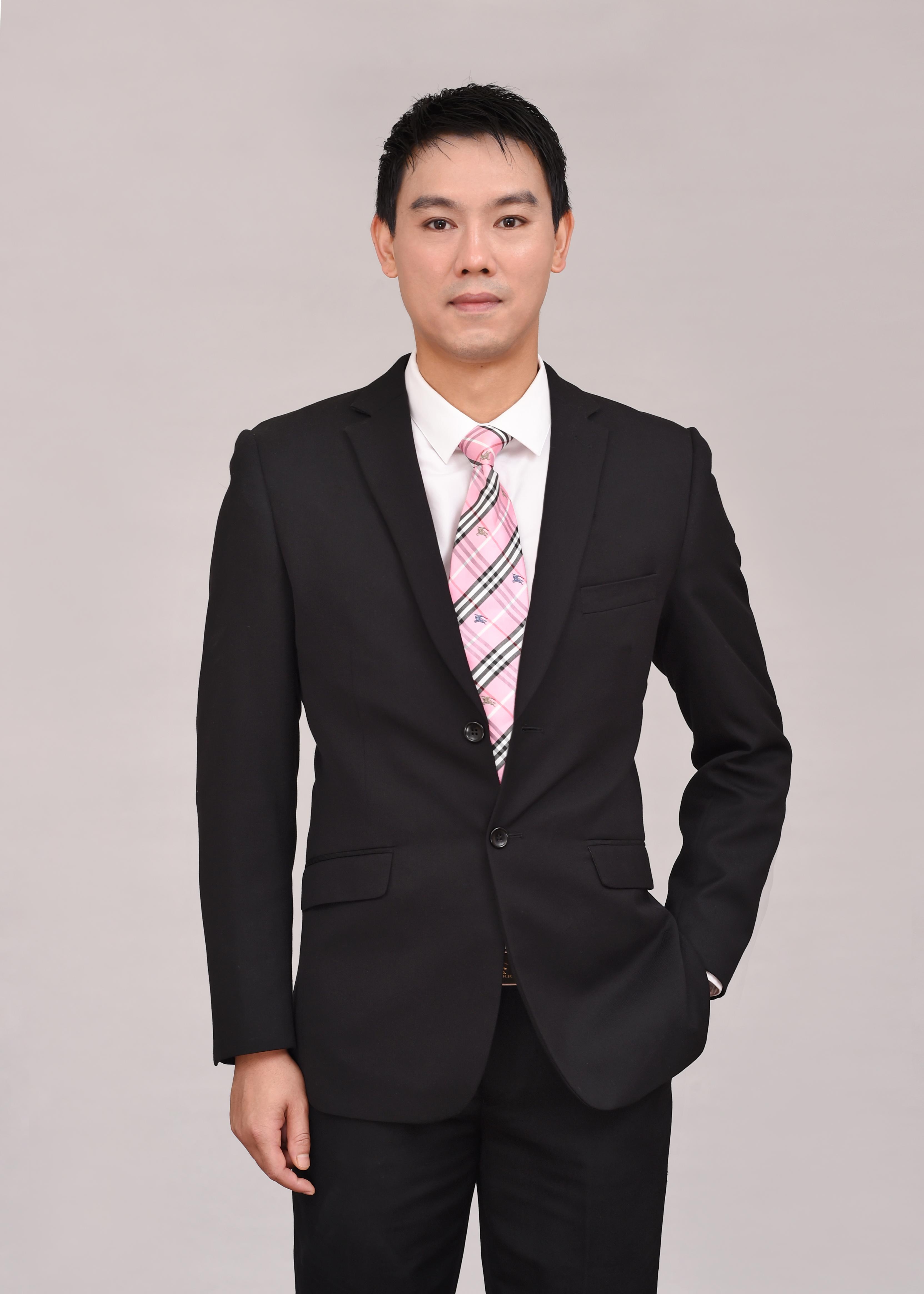 葛方丽 客户策略总监